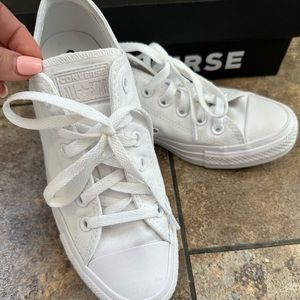 White Monochrome Converse- Women’s 7
